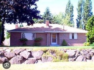 148 SW 142nd St, Seattle, WA 98166