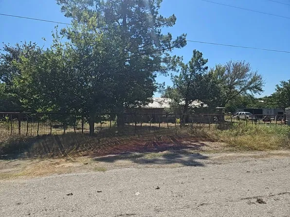 107 Cedar Rd, Weatherford, TX 76087