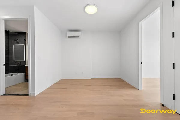 Rented by Doorway NYC, LLC | media 22