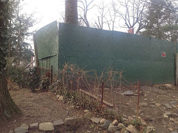 4th image of 8606 Santiago St