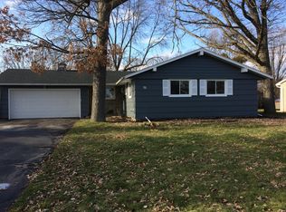 75 Ashley Dr, Rochester, NY 14620