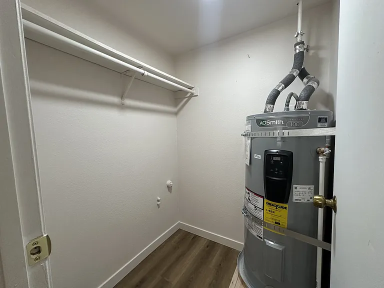 45414 SE North Bend Way #4 — Photo 8