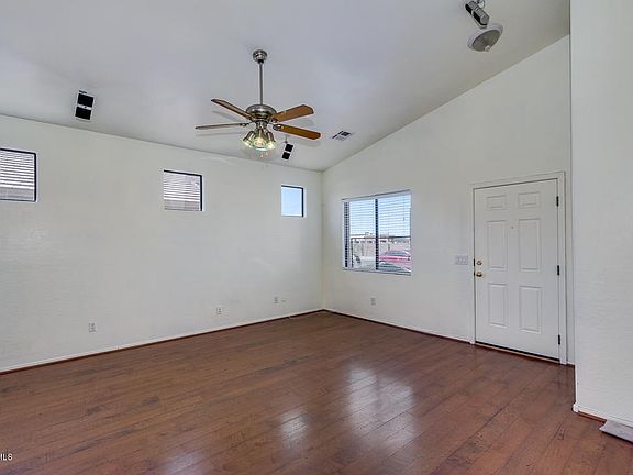 4th image of 2609 W Lynne Ln