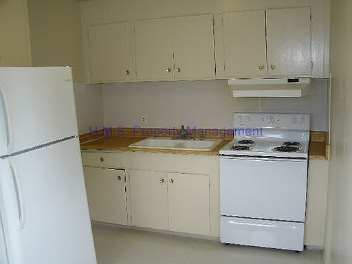 4th image of 17641 Crest Ave APT 2