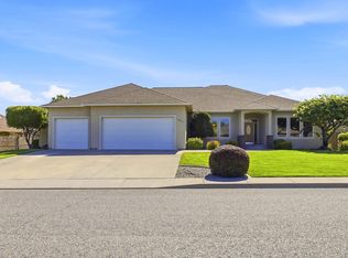 1811 S Dawes St, Kennewick, WA 99338