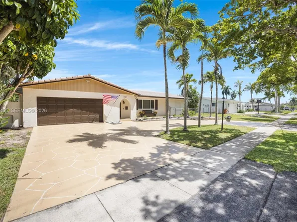 6121 SW 16th St, Plantation, FL 33317