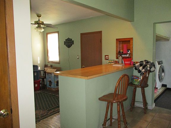 5th image of 1200 S Beaumont Rd