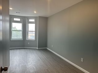 2434 S Broad St #3F, Philadelphia, PA 19145