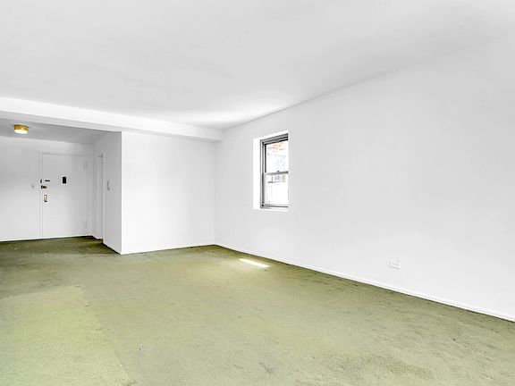 5th image of 31-30 137th St #3H