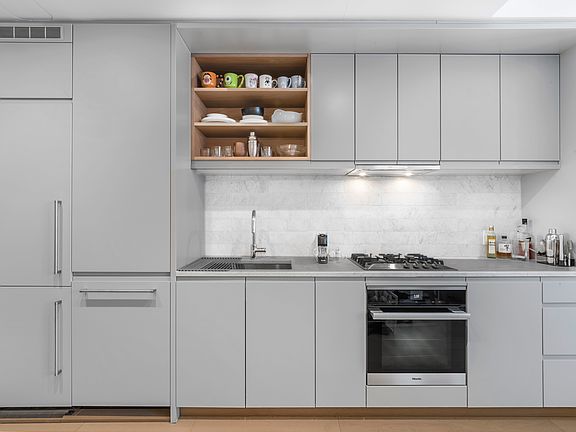 5th image of 550 Vanderbilt Ave #626