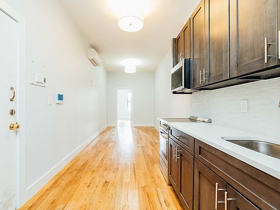 2nd image of 822 Broadway #3R