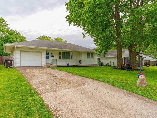 120 White Ave, Lincoln, IL 62656