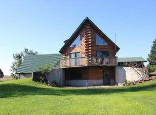 18330 Deer Run Rd, North Platte, NE 69101