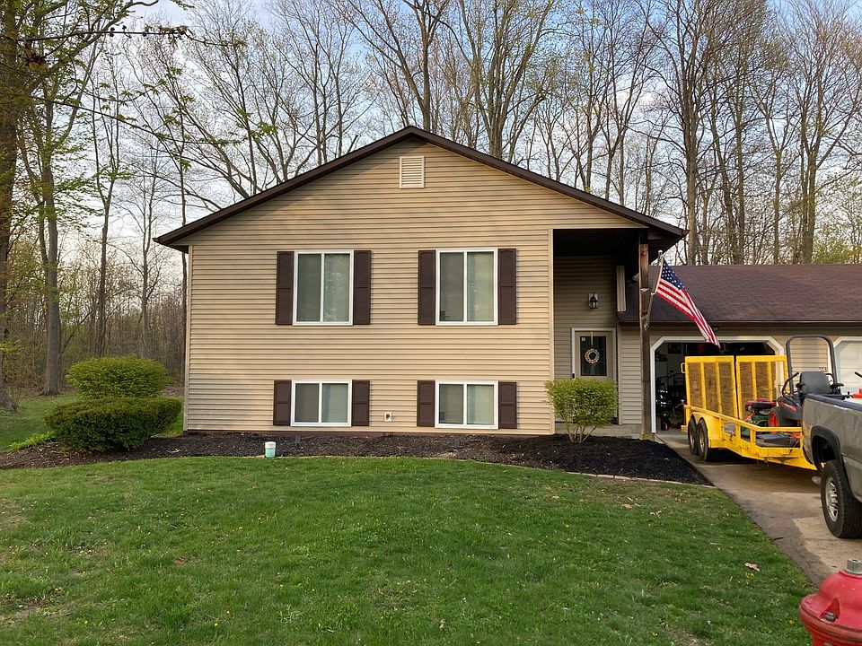 1st image of 22 Williamsburg Ct