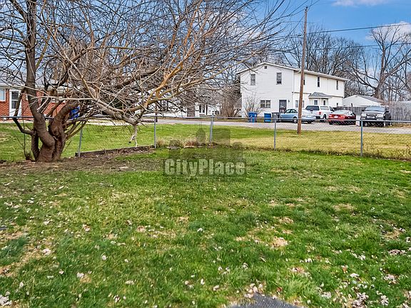 3rd image of 214 N Munsie St