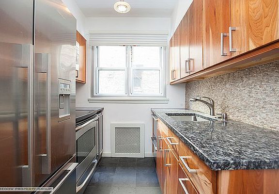 3rd image of 80 Park Ave APT 5E