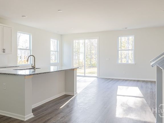 3rd image of 159 Buckeye Road