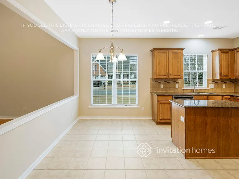 6204 Woodland Commons Dr — Photo 10