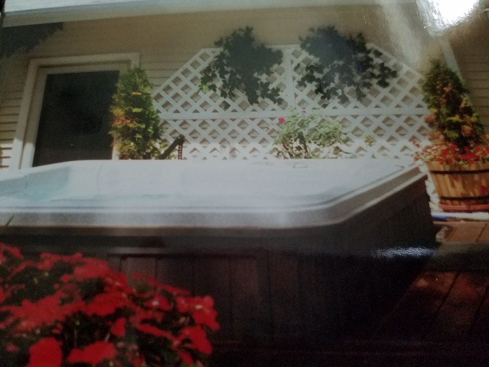 1st image of 41 N Elmore Ave