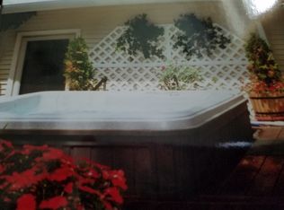 41 N Elmore Ave, North Providence, RI 02911