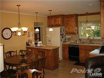 Very nice updated kitchen and breakfast area.