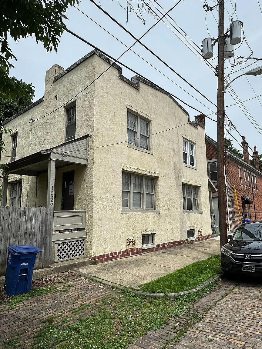 2 bed, 1098 sqft, $1,495 — Photo 1