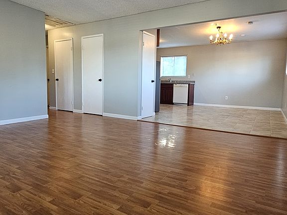 4th image of 501 W 9th St