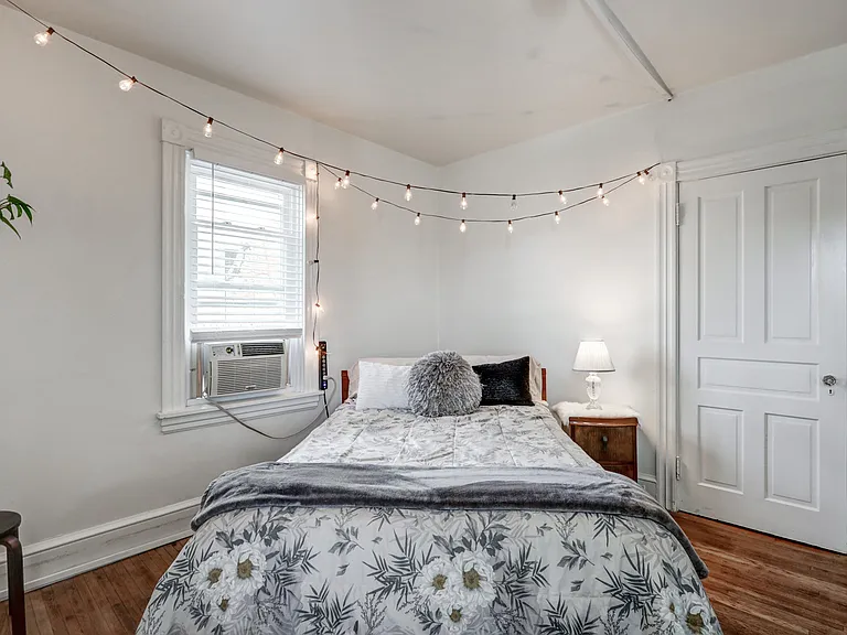 637 E Orange St #2 — Photo 26