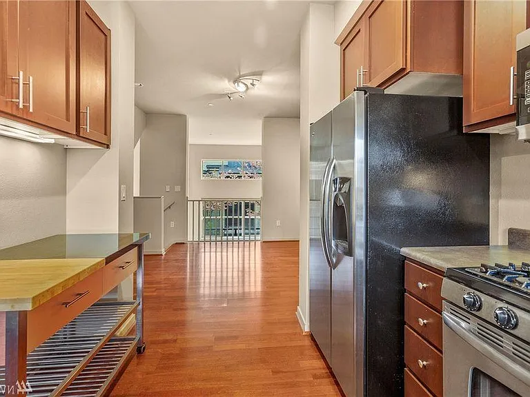4852 Deerfield Pl — Photo 4