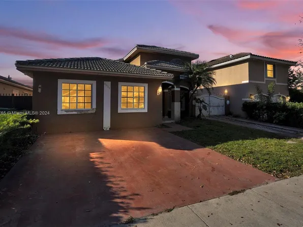 8854 NW 153rd Ter, Miami Lakes, FL 33018