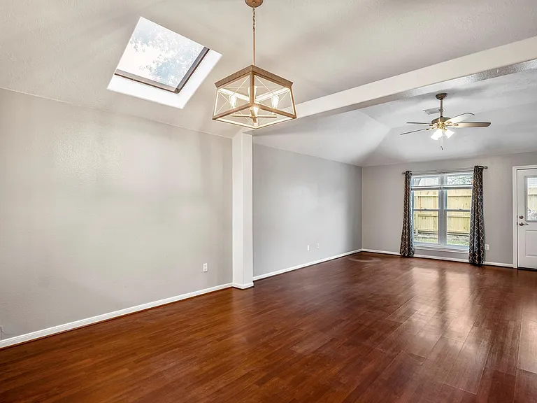 2923 Goldspring Ln — Photo 14