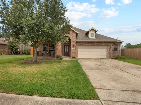 9200 Lisa Ln, Pt Arthur, TX 77642