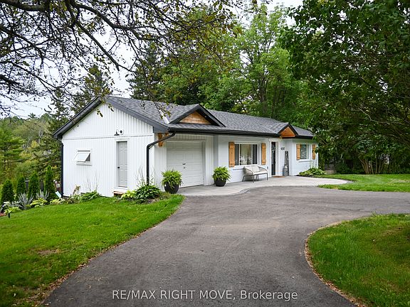 2nd image of 4287 Huronia Rd