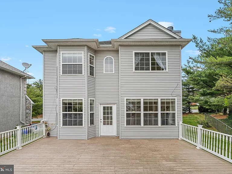 13100 Bustleton Ave — Photo 3