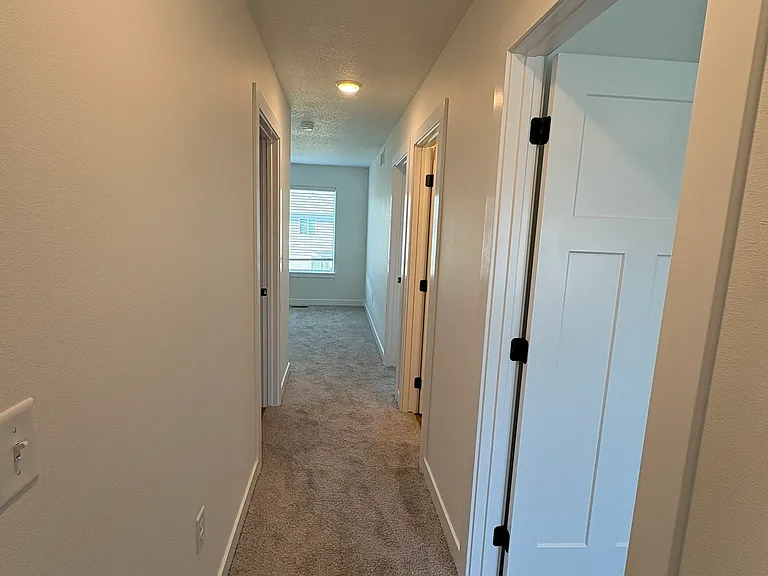 220 NW Waverly Dr #1 — Photo 26
