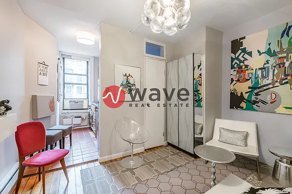 Rented by Wave Real Estate Group | media 36