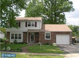 1025 N Read Ave, Runnemede, NJ 08078