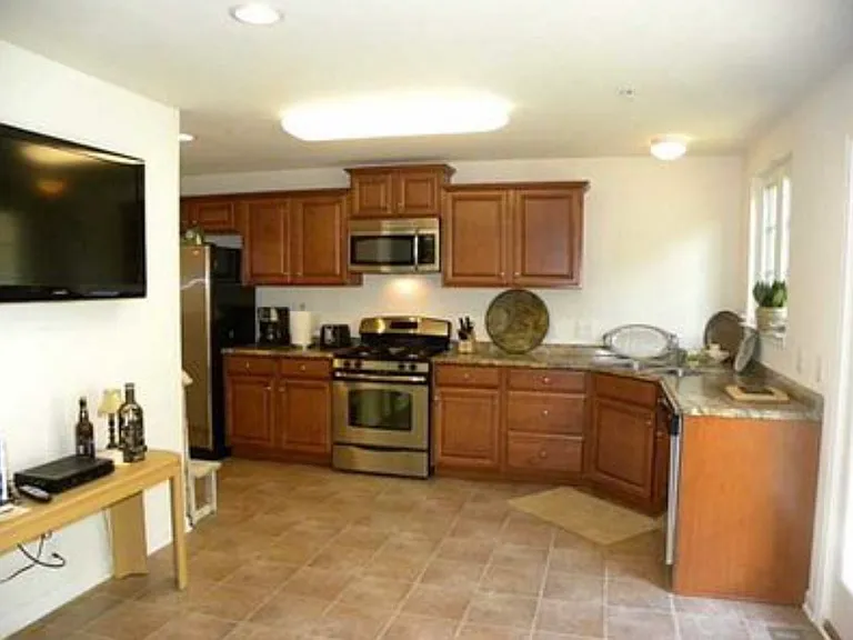 6003 Middlefield Dr — Photo 8