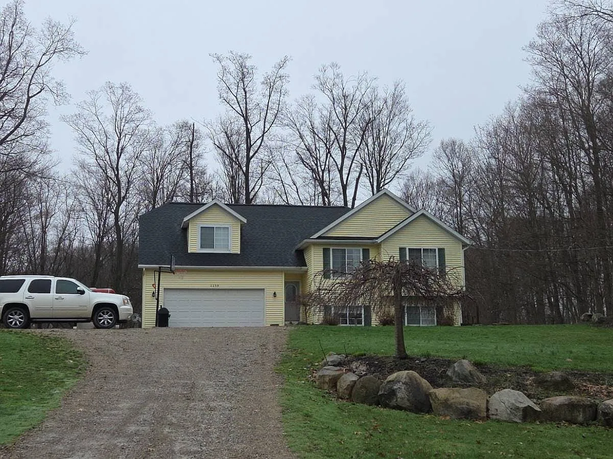 2258 N East Lake Rd photo 1