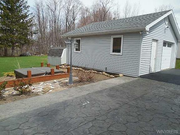 4th image of 2796 Florence Ave