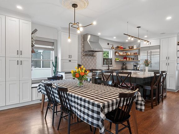 Dining & Kitchen