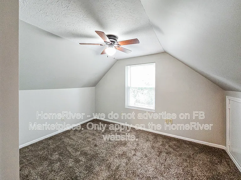 2606 E 56th St — Photo 10