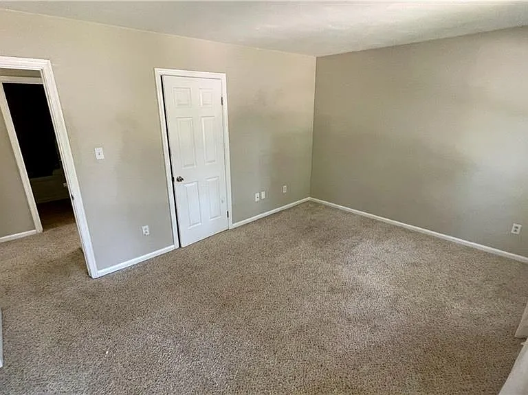2040 Grey Fox Ln — Photo 21
