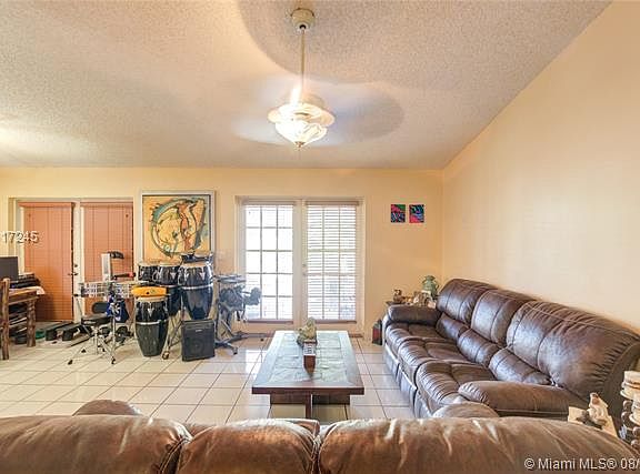 4th image of 20765 SW 85th Ct