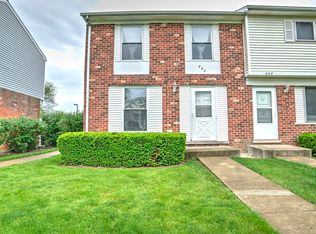 446 Mallview Ln, Bolingbrook, IL 60440