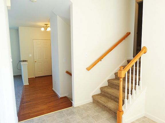 Foyer & Staircases