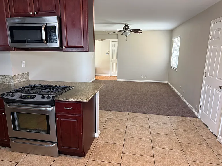 2119 Dunnigan St — Photo 12