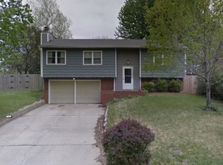 2542 Ridge Ct, Lawrence, KS 66046