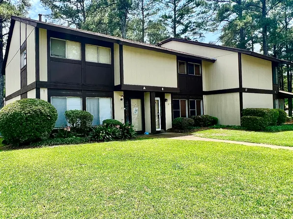 3914 Watermelon Rd APT 37B, Northport, AL 35473