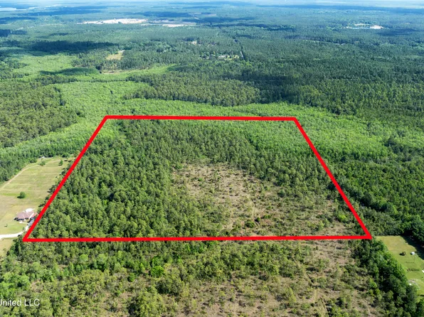 Shiprock St, Moss Point, MS 39562